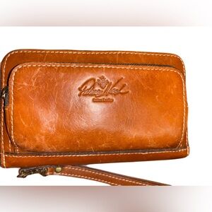 Patricia Nash Catania All around Leather zip wallet organizer